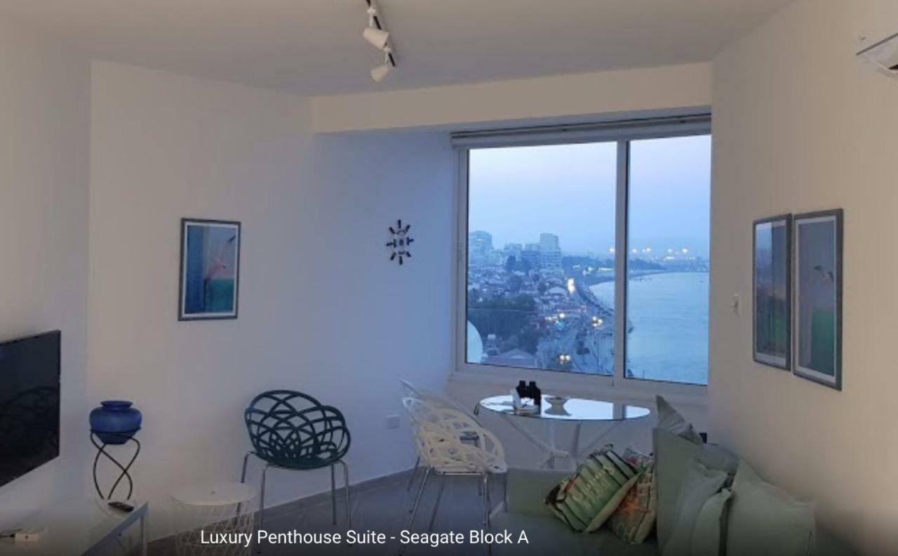 Luxury Penthouse 1Br-Seafront-Seasonal Pool-Central 라르나카 외부 사진